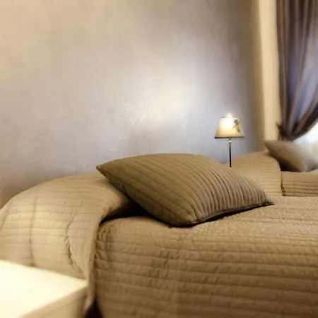 Foscari House Bed and breakfast 3*